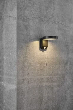 Nordlux RICA LED Solar Außenwandleuchte Schwarz 480lm IP44 Mit Bewegungsmelder 12cm -Beleuchtung 2118141003am