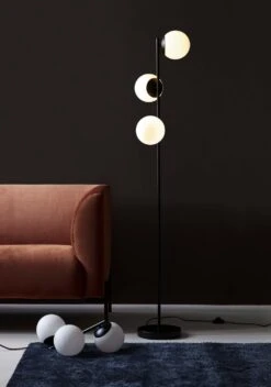 Stehlampe Mit 3 Kugeln Opal Schwarz Nordlux Lilly E14 -Beleuchtung m lilly 48613003 3